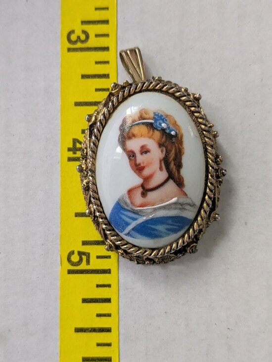 Limoges Jewelry - Vintage LIMOGES France Gold Tone Cameo Signed Oval Porcelain Pendant